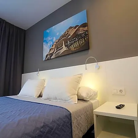 C31 Hotel 2*